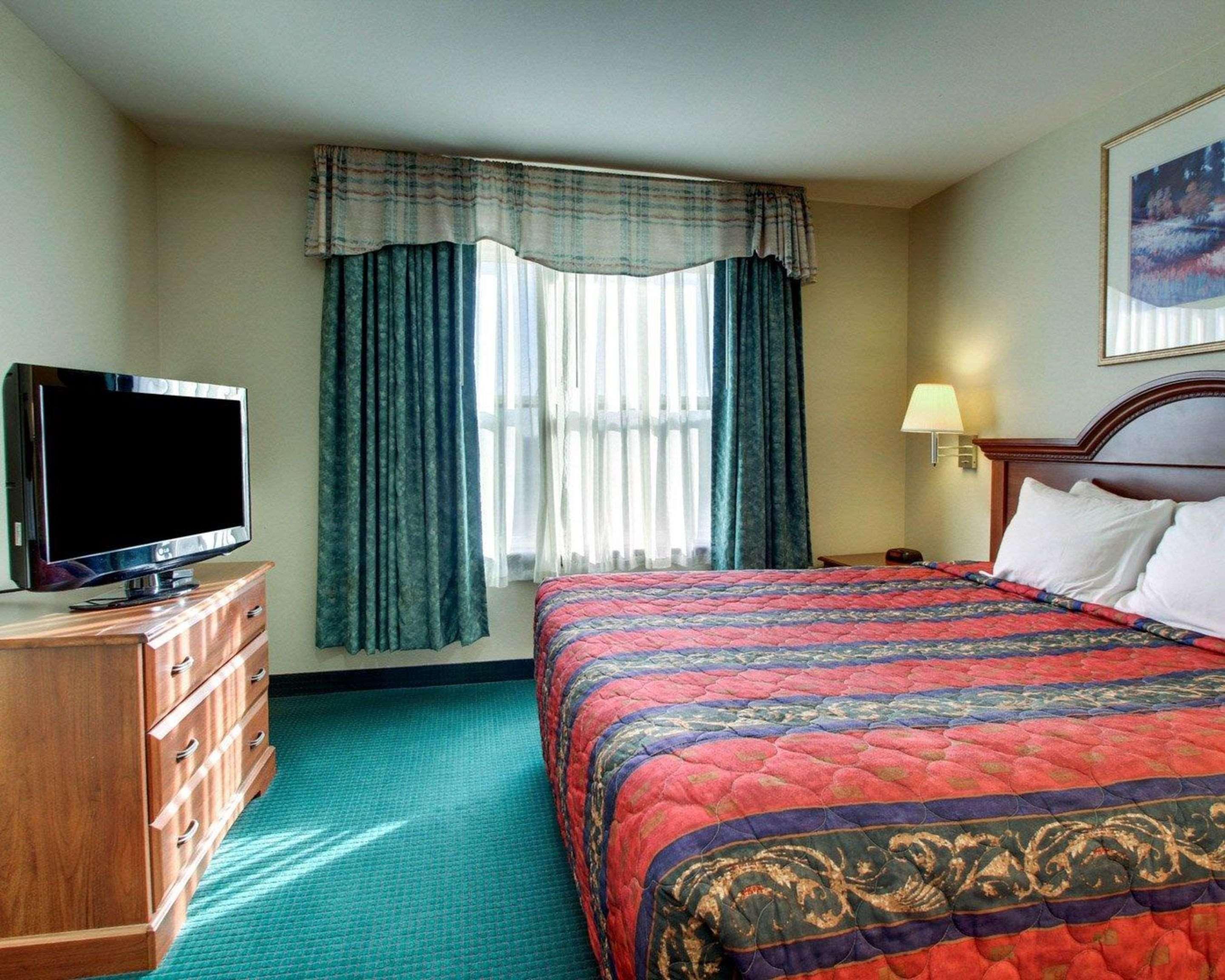Econo Lodge Inn & Suites Flowood Exterior foto