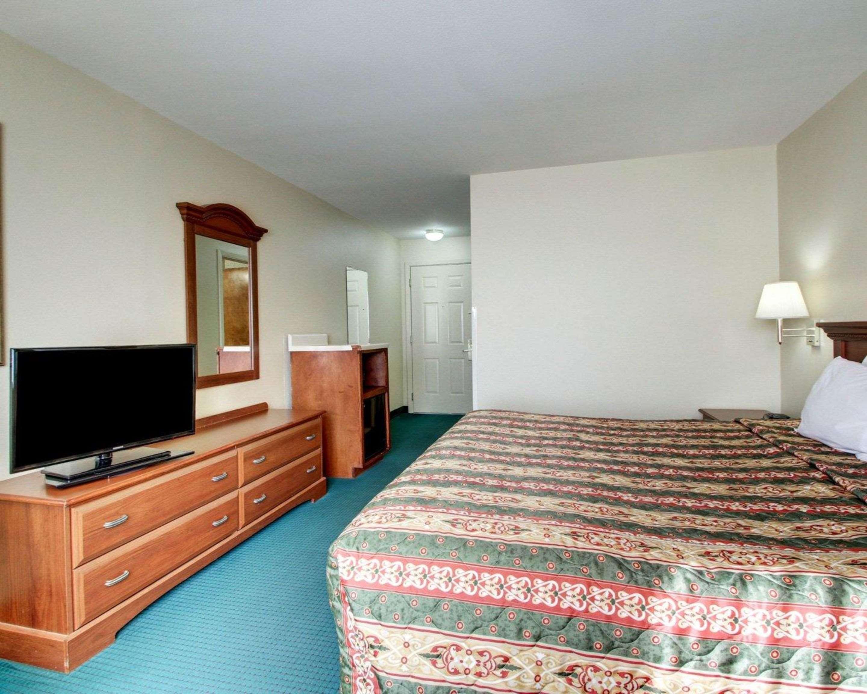 Econo Lodge Inn & Suites Flowood Exterior foto